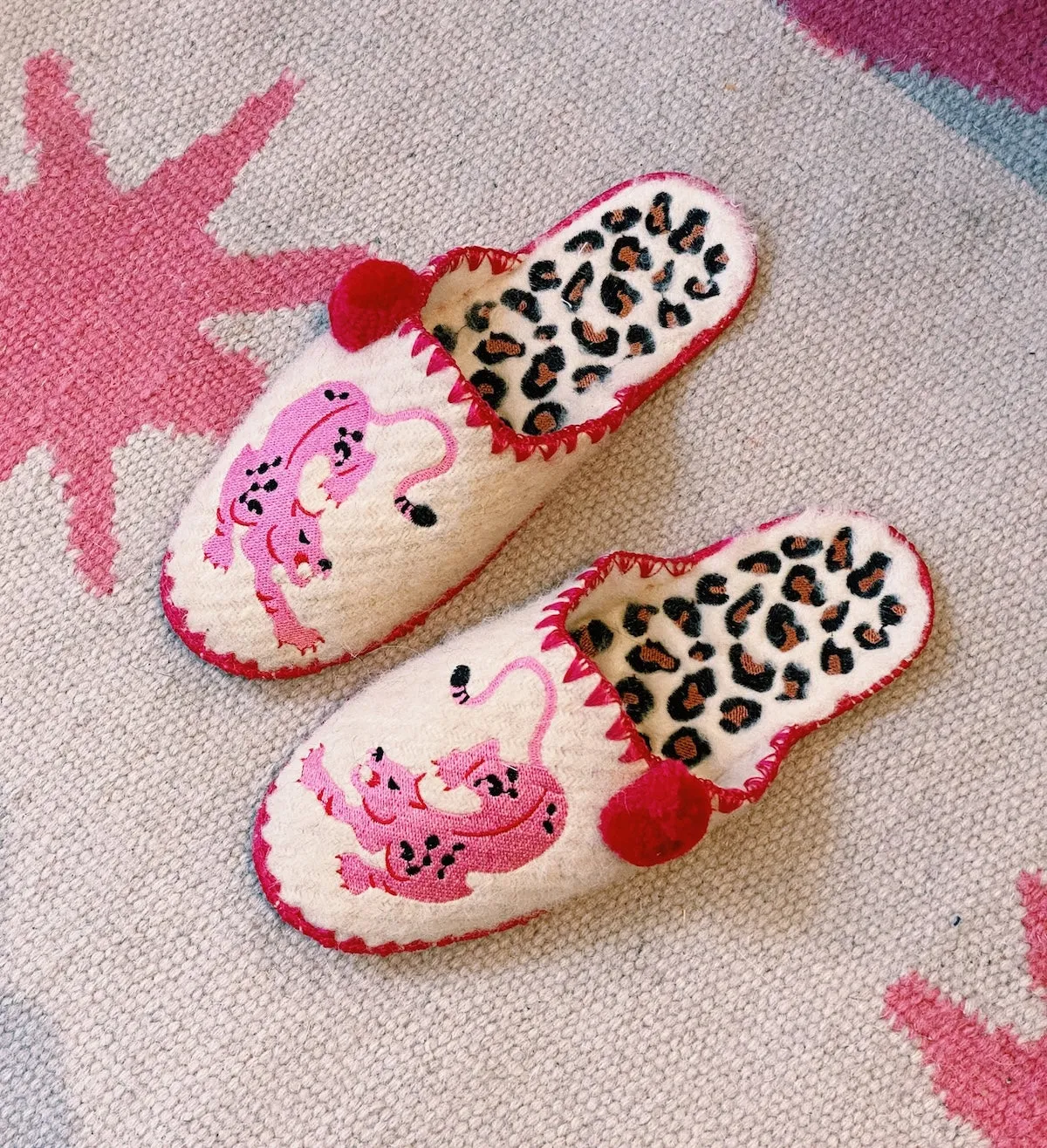 Give A Pon Pink Panther Slippers