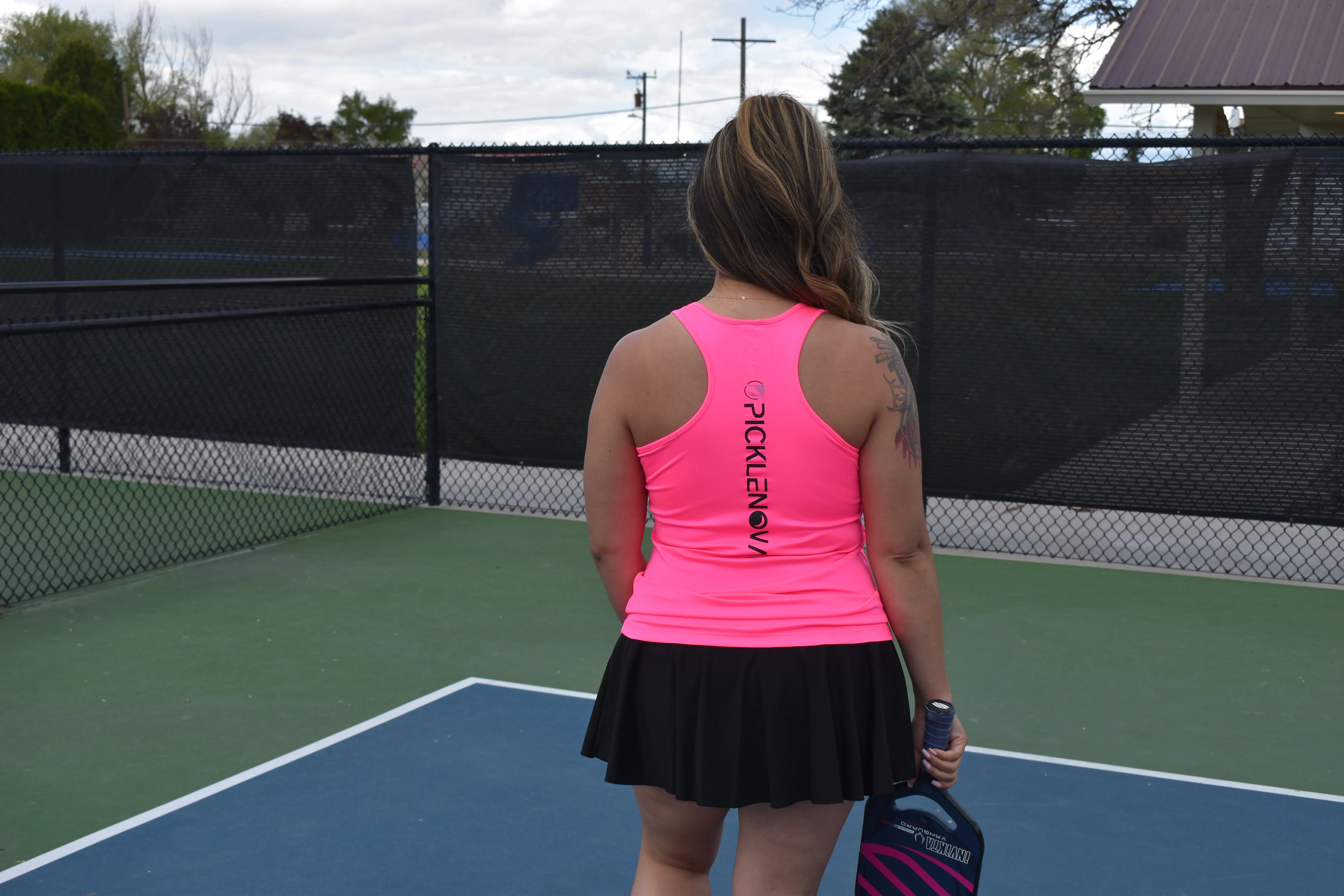 Performance Racerback Tank Dri-Fit Neon Pink